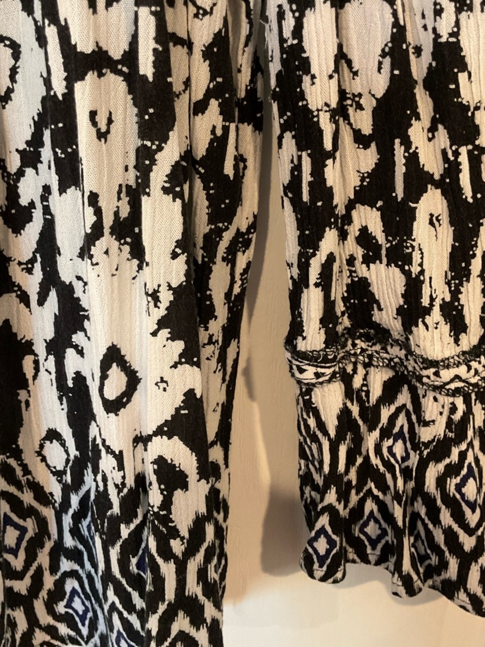 INC International Concepts Black and White Cold-Shoulder Printed Blouse - Picture 4 of 6